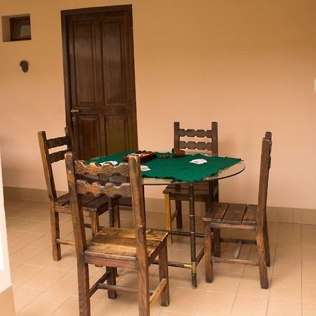Lo De Viviana Bed & Breakfast San Salvador de Jujuy Ngoại thất bức ảnh