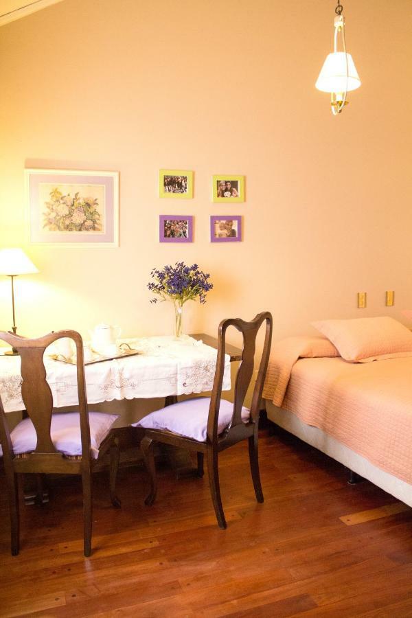 Lo De Viviana Bed & Breakfast San Salvador de Jujuy Ngoại thất bức ảnh